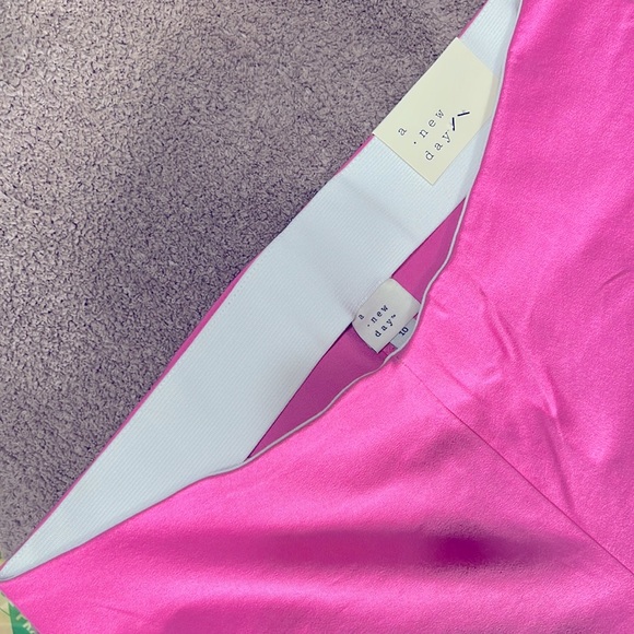 Size 4R last one left! High Rise; Fitte - Picture 2 of 4